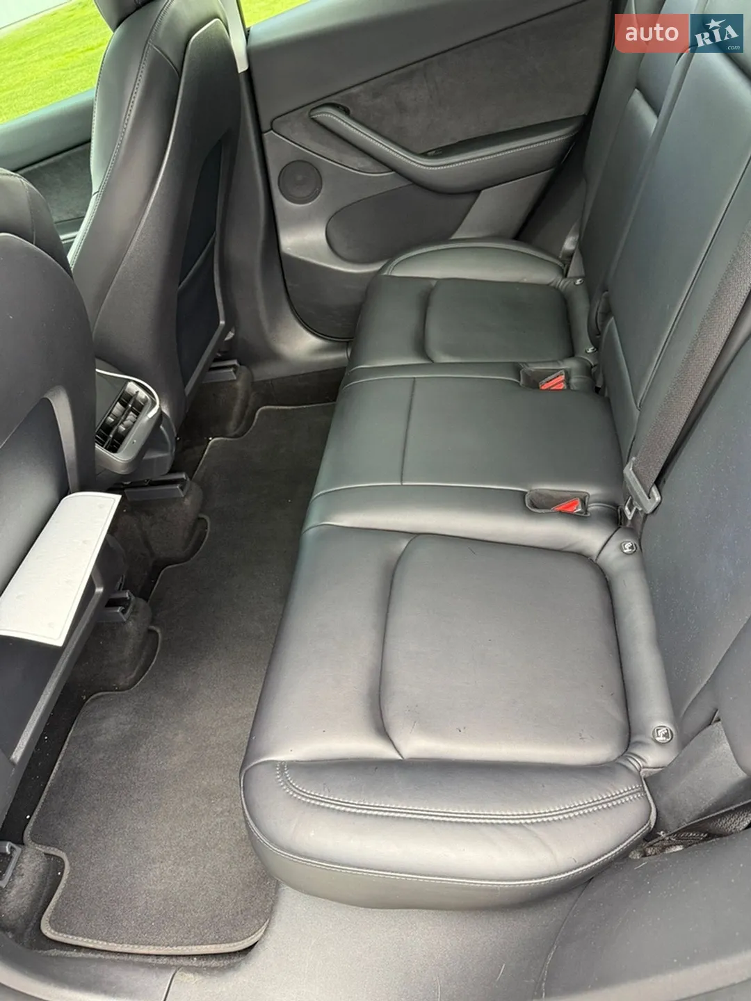 2021 Tesla Model Y - мініатюра 19