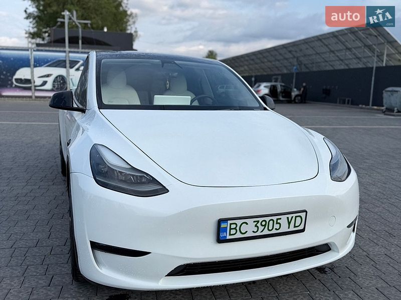 Tesla Model Y 2022 Tesla Model Y 2022