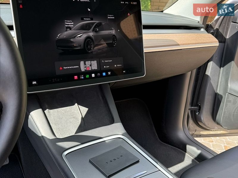 Позашляховик / Кросовер Tesla Model Y 2024 в Вінниці