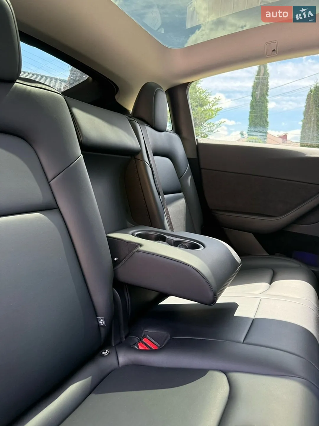 2024 Tesla Model Y - мініатюра 16