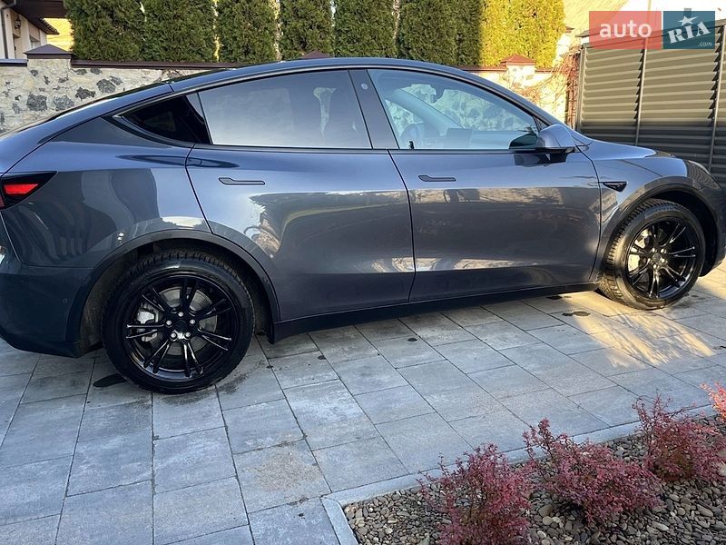 Внедорожник / Кроссовер Tesla Model Y 2022 в Львове