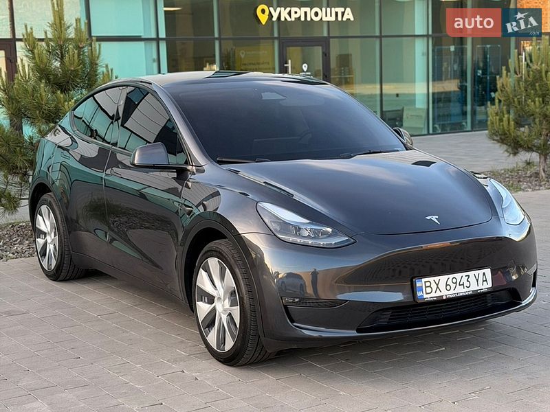 Внедорожник / Кроссовер Tesla Model Y 2024 в Хмельницком
