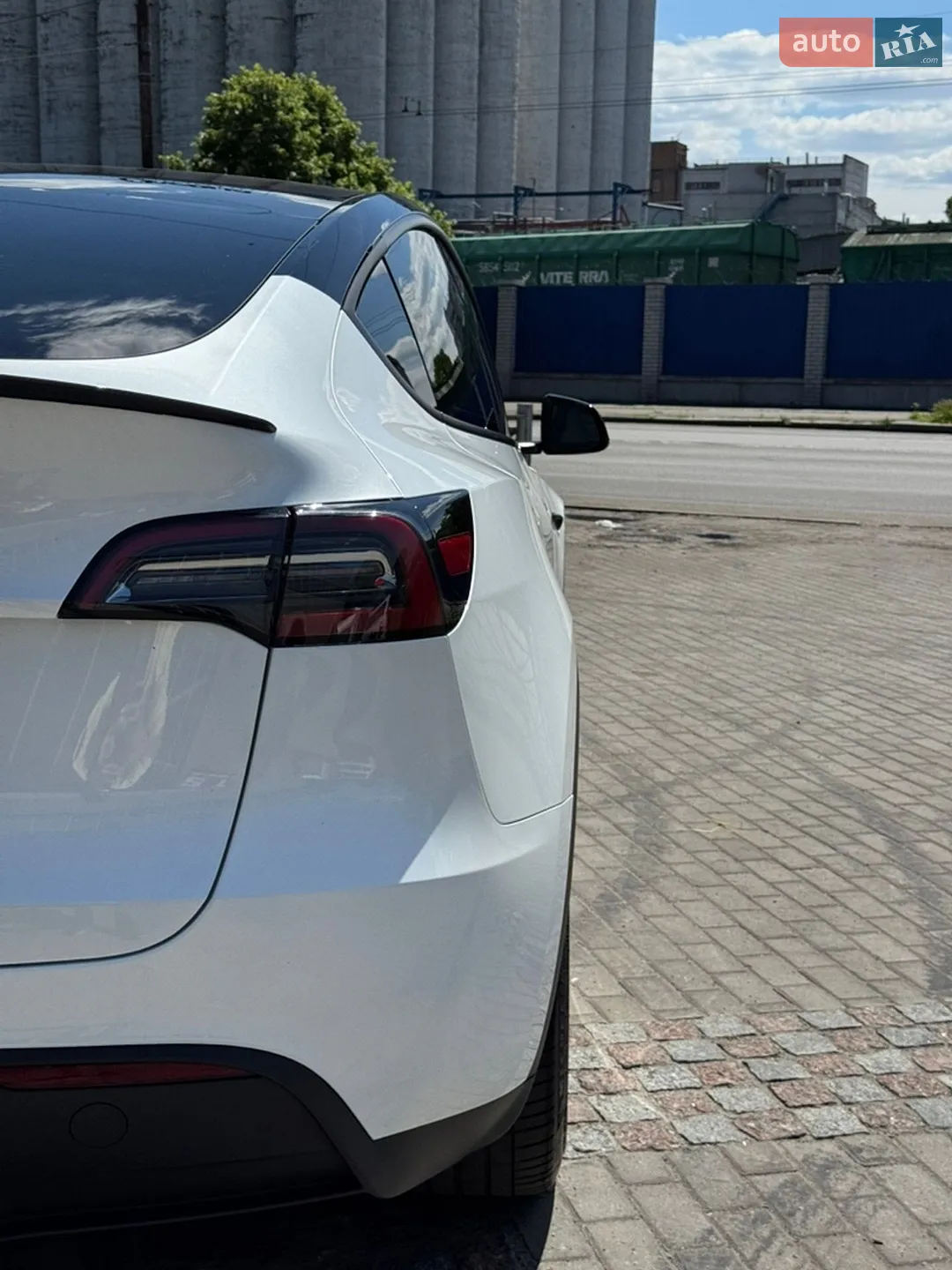 2024 Tesla Model Y - мініатюра 5