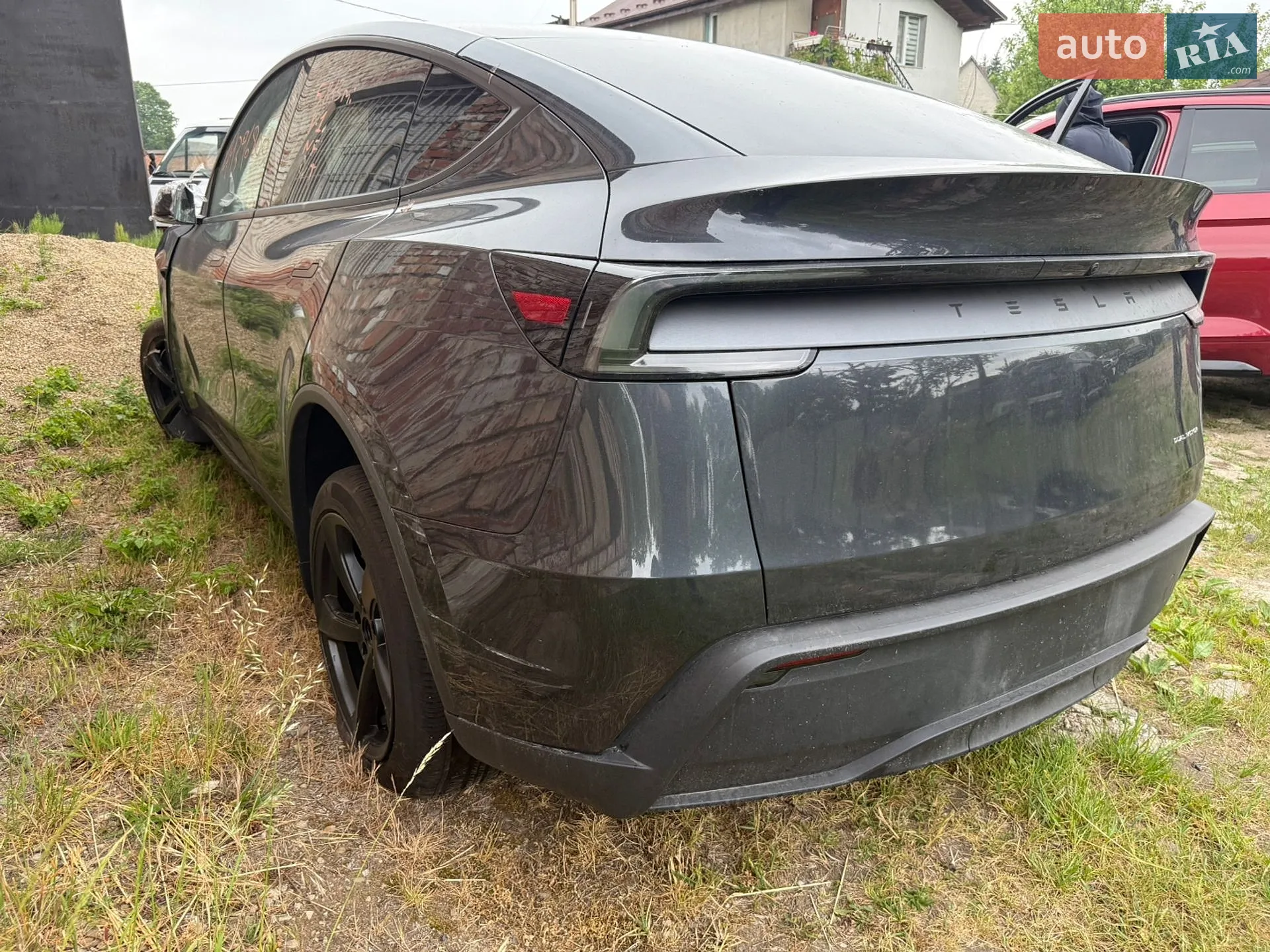 2025 Tesla Model Y - мініатюра 9