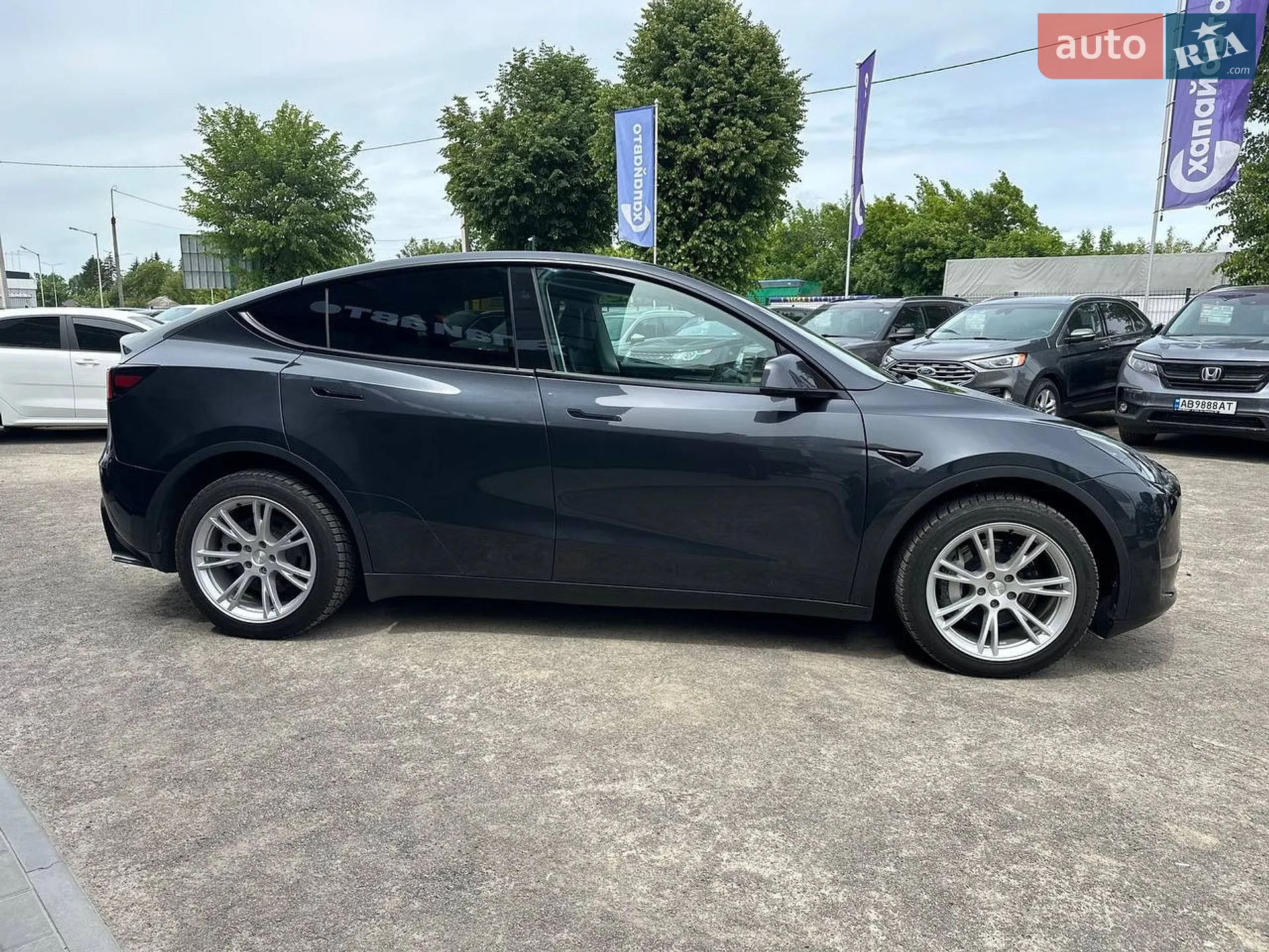 2024 Tesla Model Y - мініатюра 4