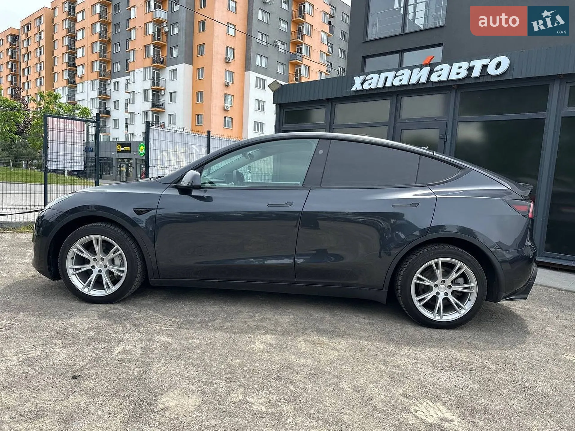2024 Tesla Model Y - мініатюра 8