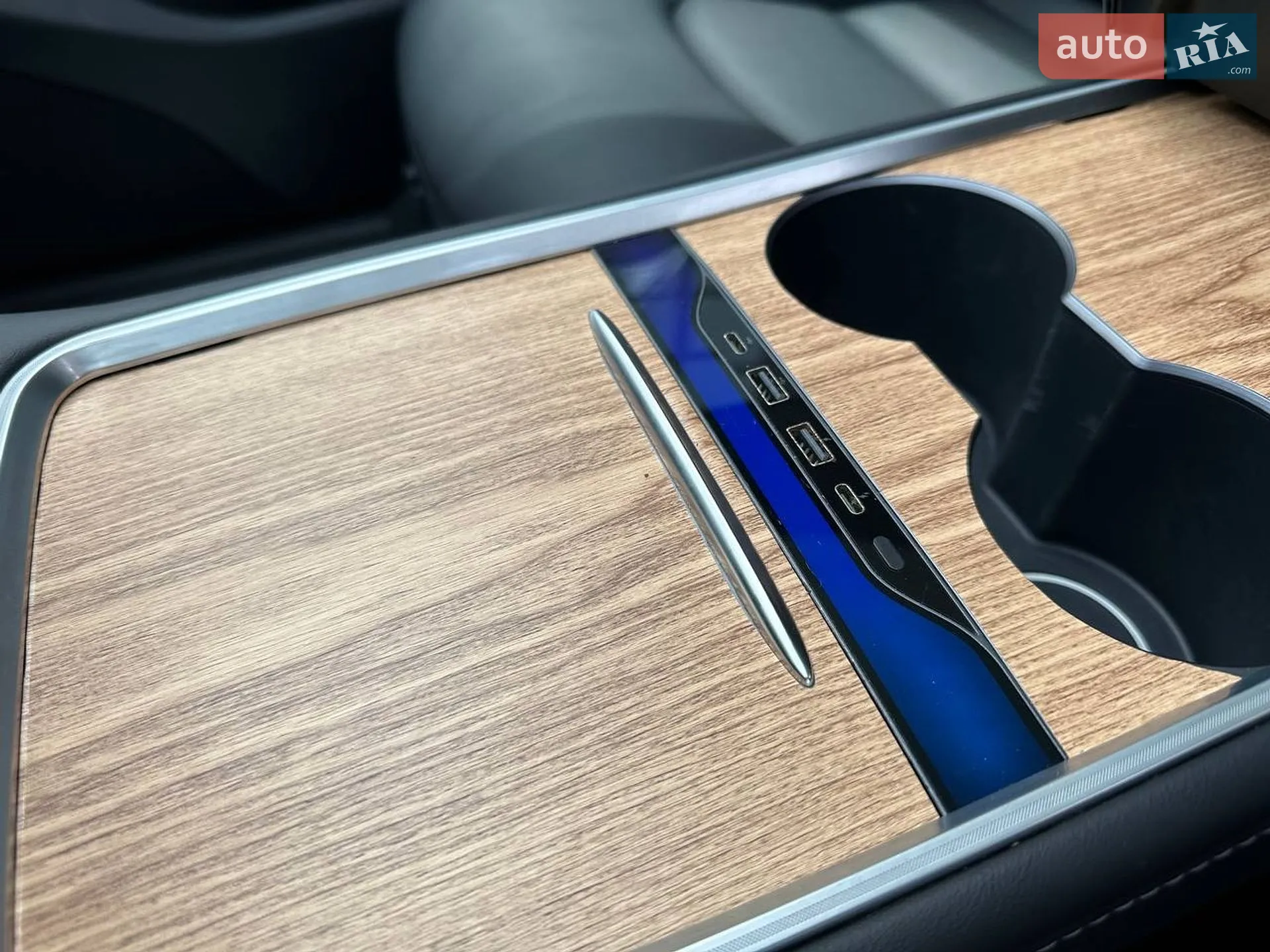 2024 Tesla Model Y - мініатюра 17