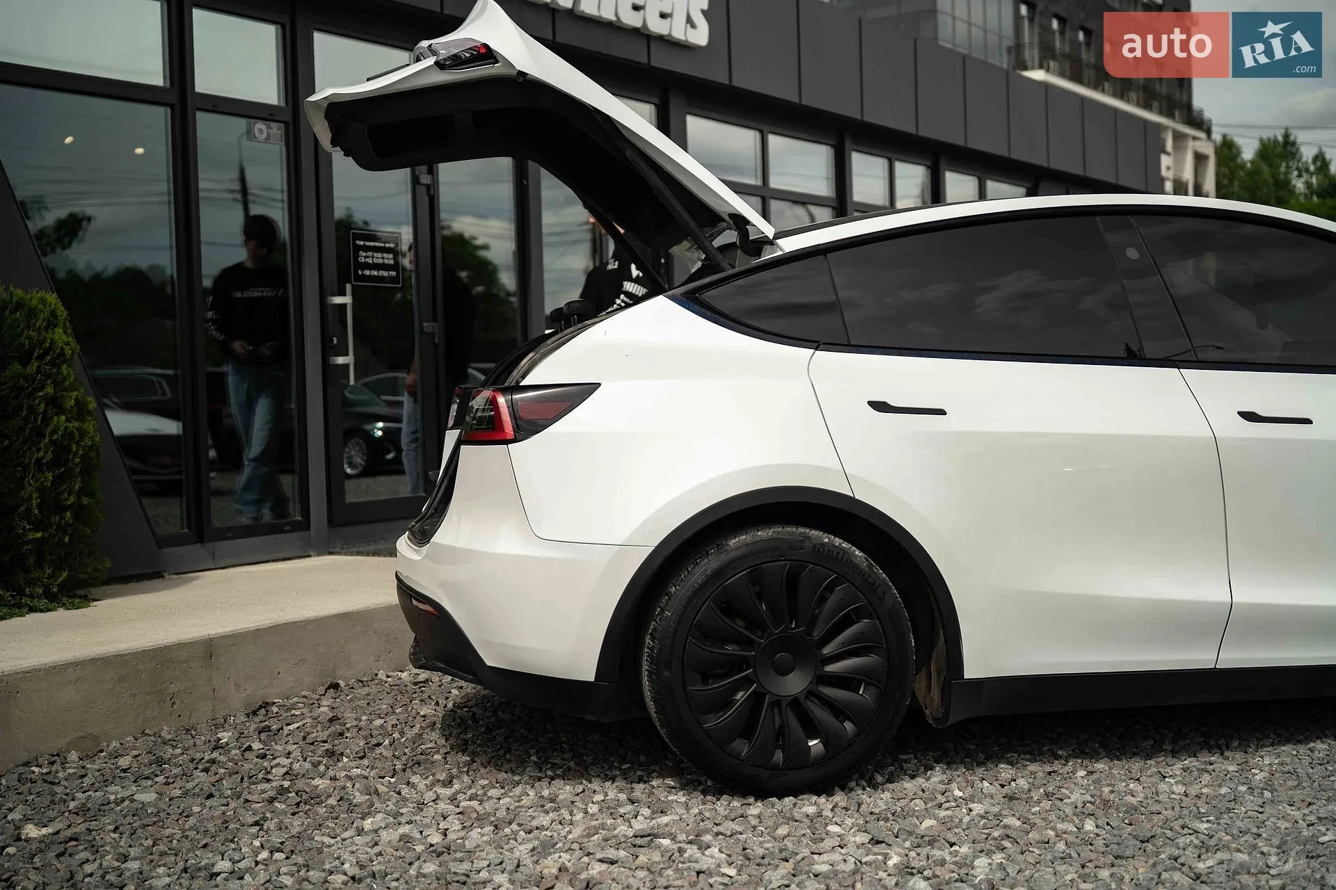 2023 Tesla Model Y - мініатюра 16