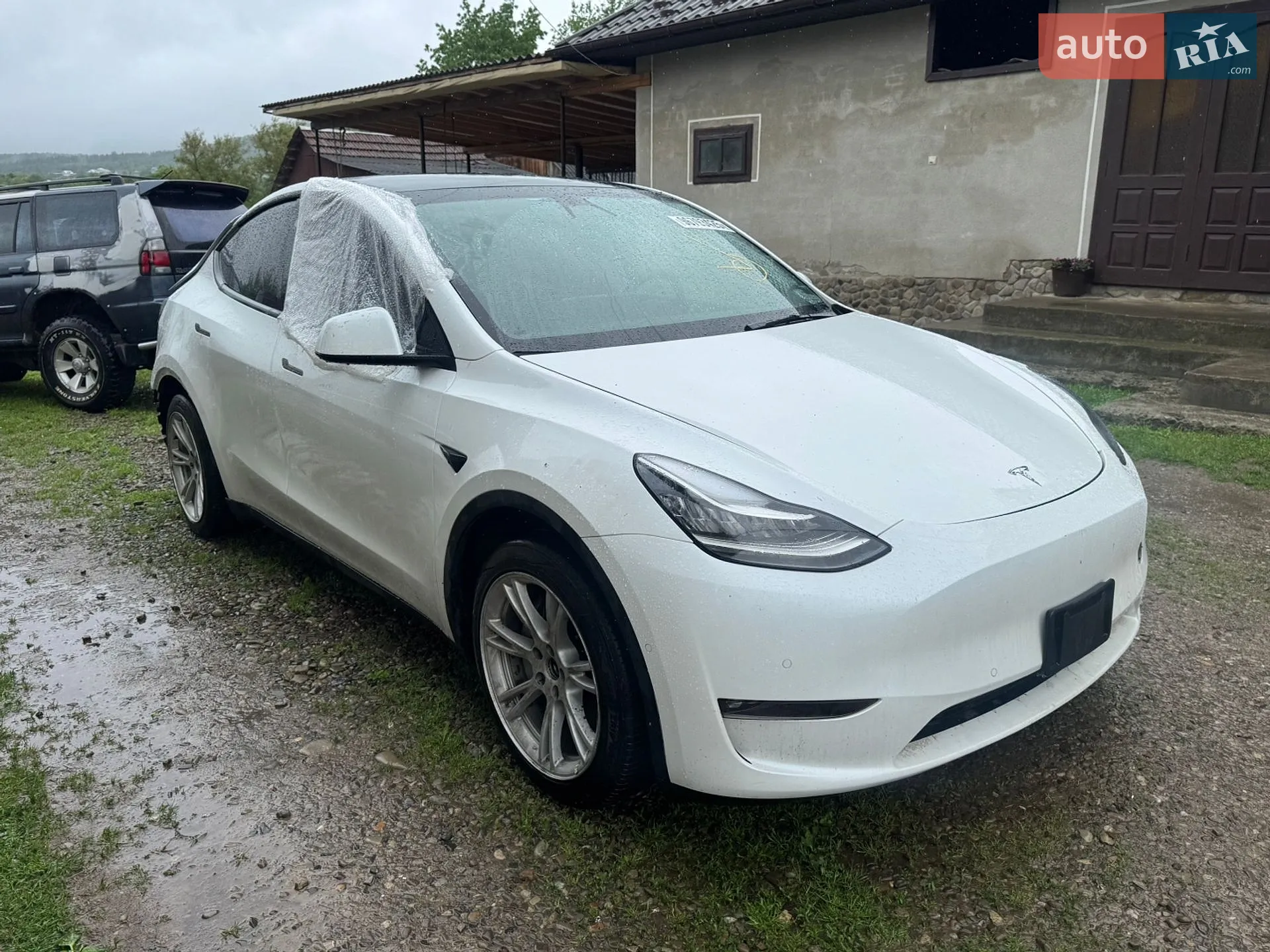 2021 Tesla Model Y - фото 1