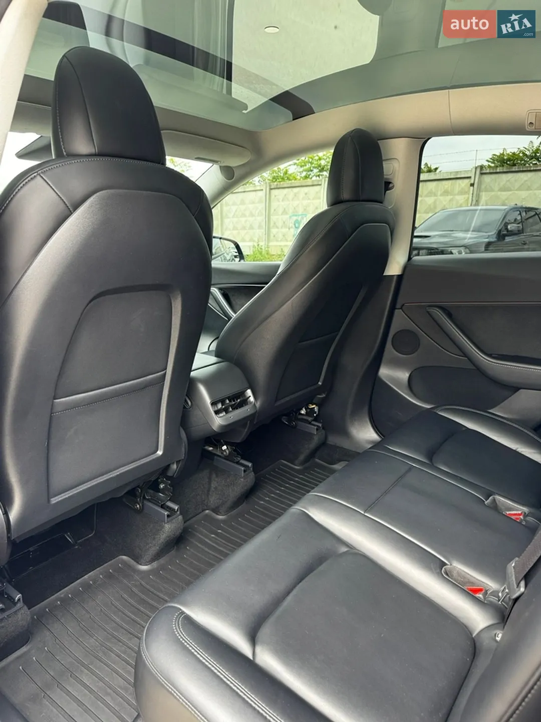 2021 Tesla Model Y - мініатюра 17