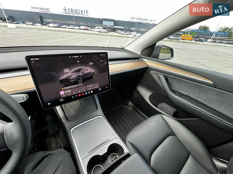 Позашляховик / Кросовер Tesla Model Y 2023 в Дніпрі фото 9 Позашляховик / Кросовер Tesla Model Y 2023 в Дніпрі