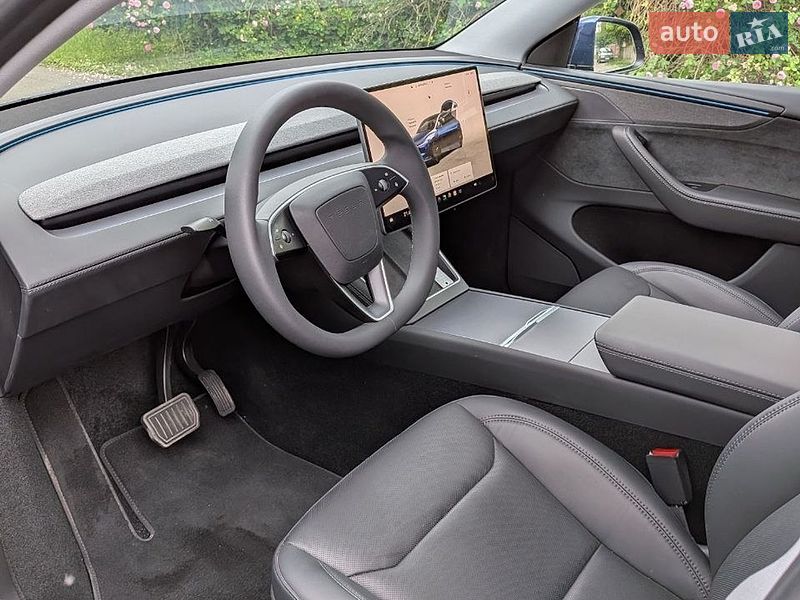Внедорожник / Кроссовер Tesla Model Y 2025 в Буче