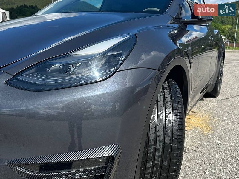 Внедорожник / Кроссовер Tesla Model Y 2023 в Киеве