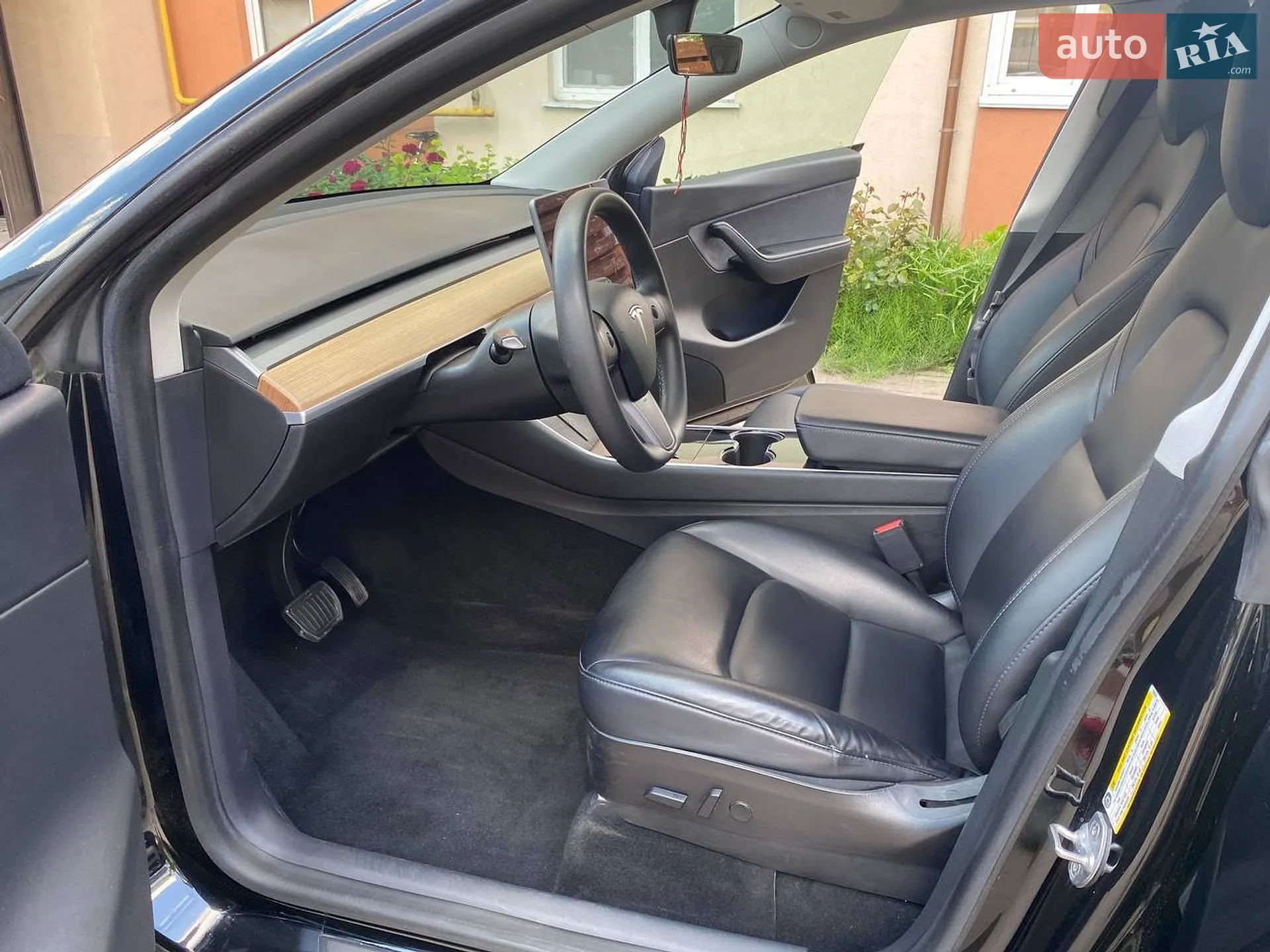 2020 Tesla Model Y - мініатюра 32