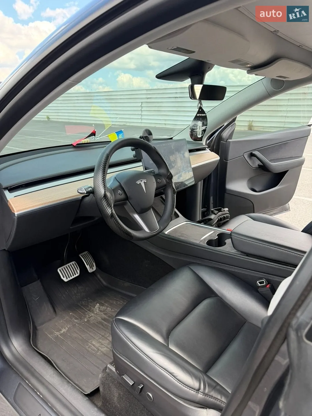 2021 Tesla Model Y - мініатюра 8