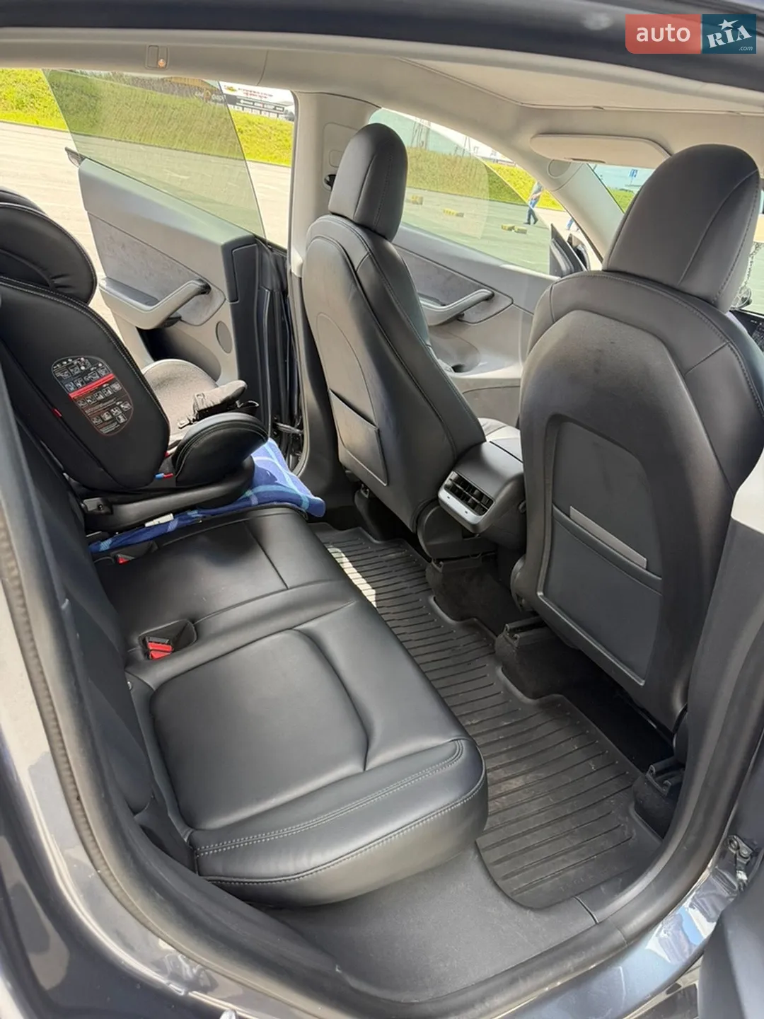 2021 Tesla Model Y - мініатюра 11