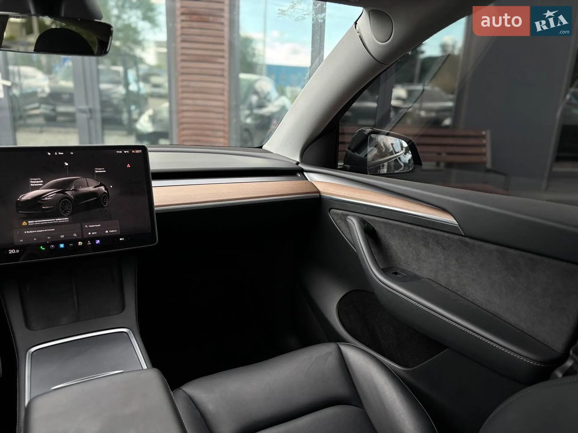 2024 Tesla Model Y - мініатюра 10