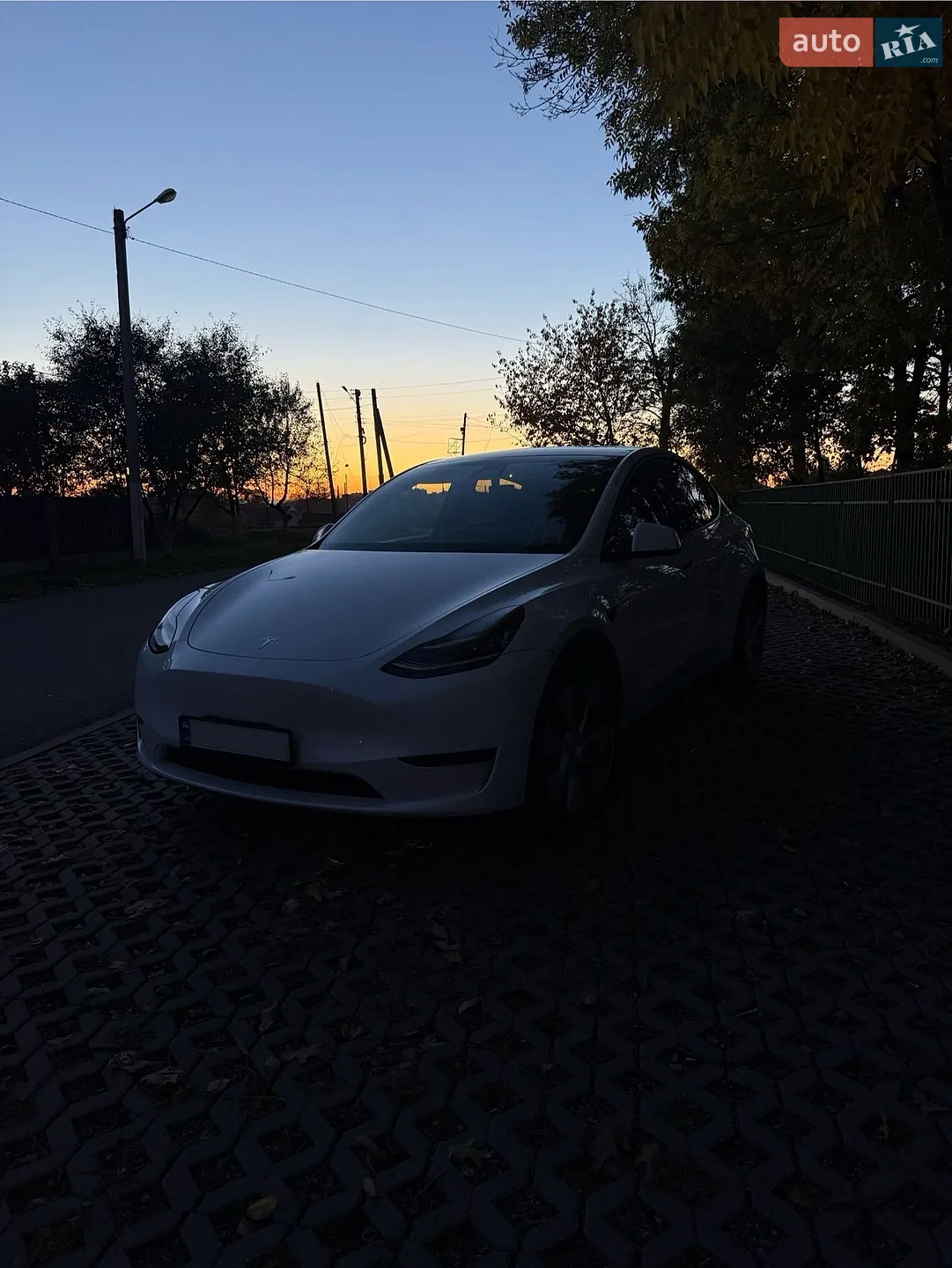 2020 Tesla Model Y - мініатюра 18