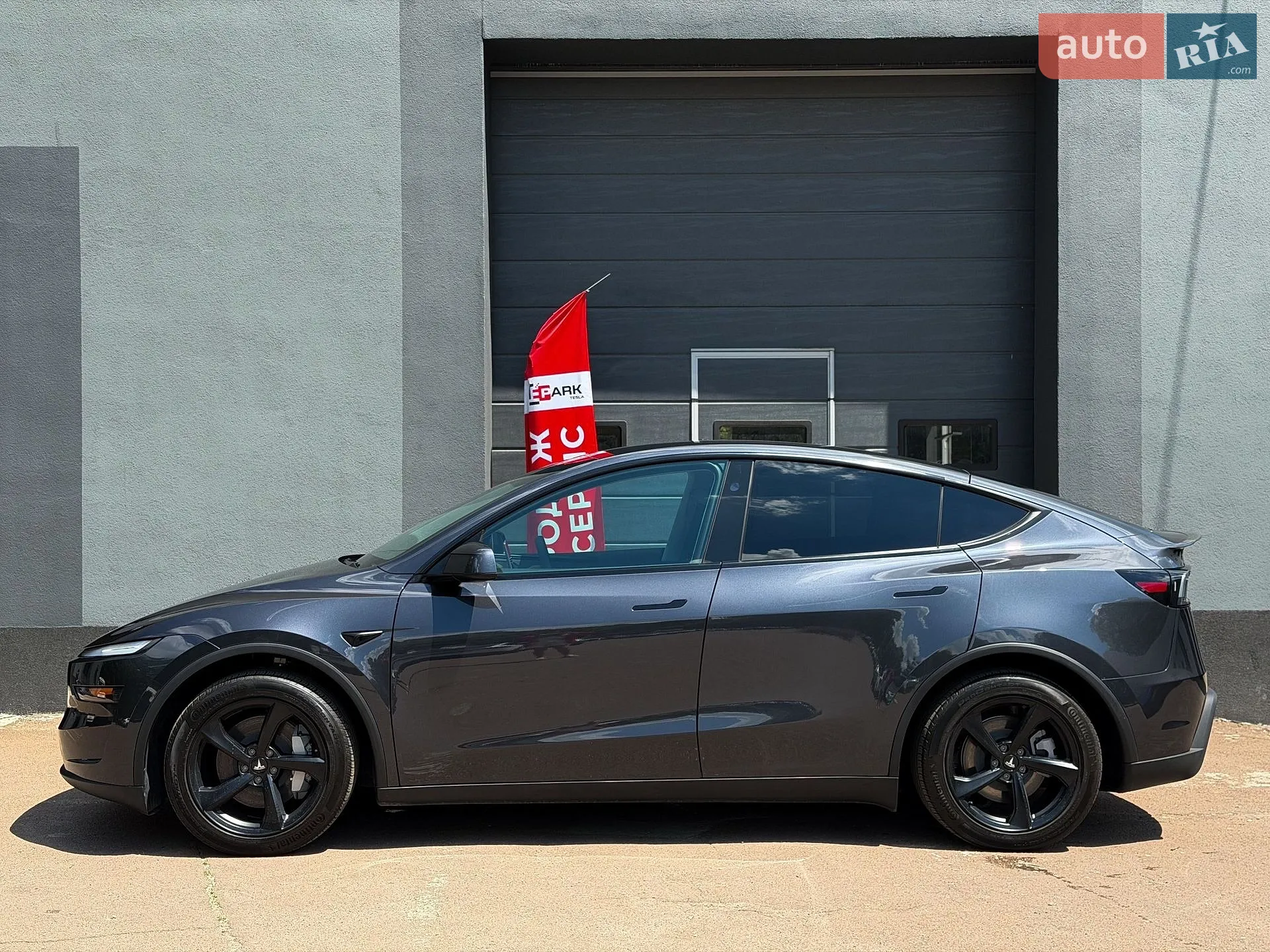 2025 Tesla Model Y - мініатюра 6