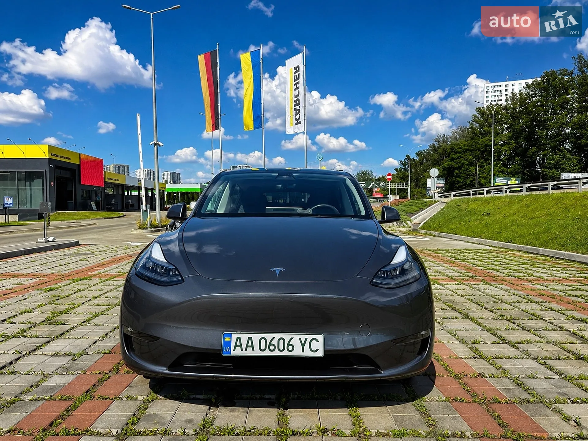 2022 Tesla Model Y - мініатюра 2