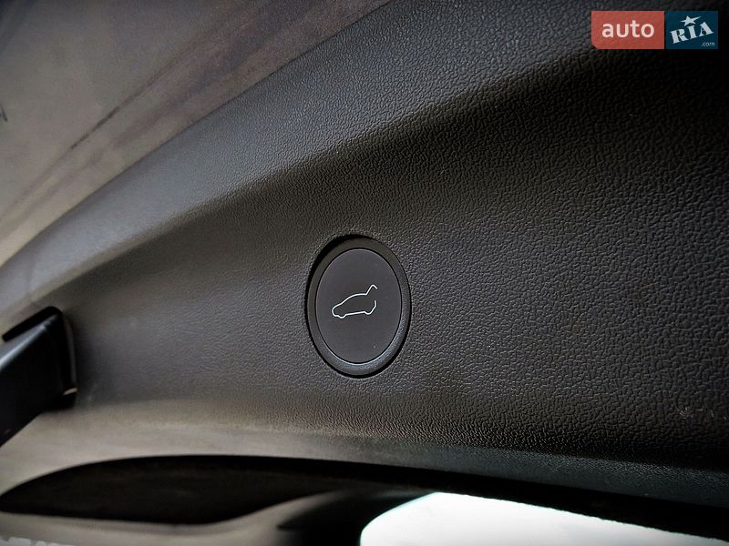Внедорожник / Кроссовер Tesla Model Y 2022 в Черкассах