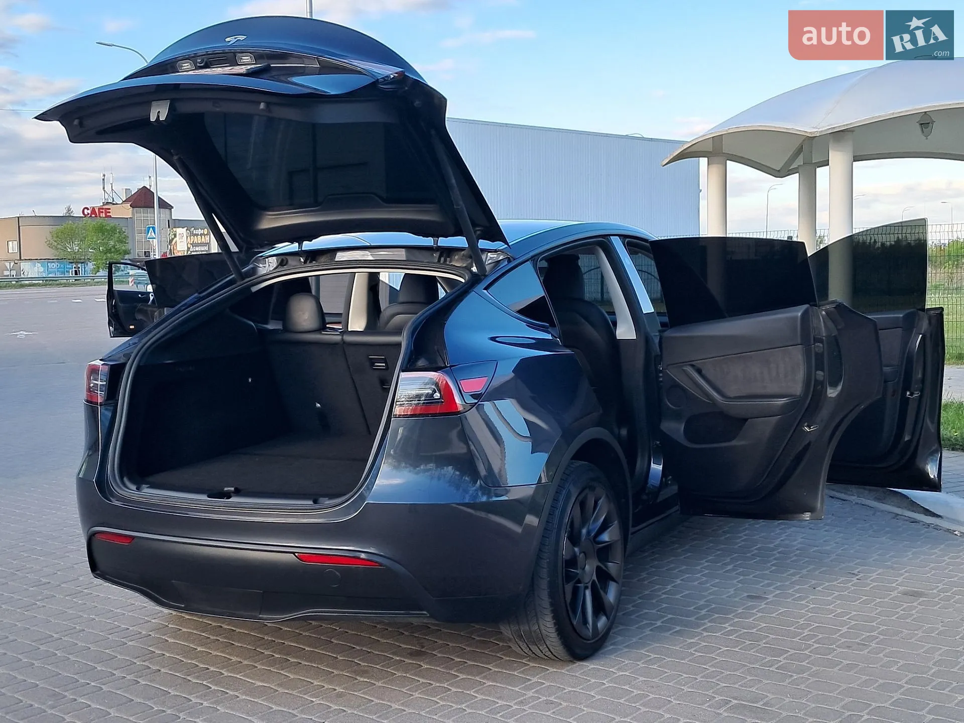 2024 Tesla Model Y - мініатюра 39