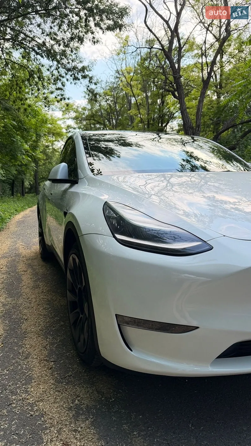 2023 Tesla Model Y - мініатюра 3
