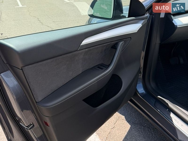 Позашляховик / Кросовер Tesla Model Y 2023 в Одесі