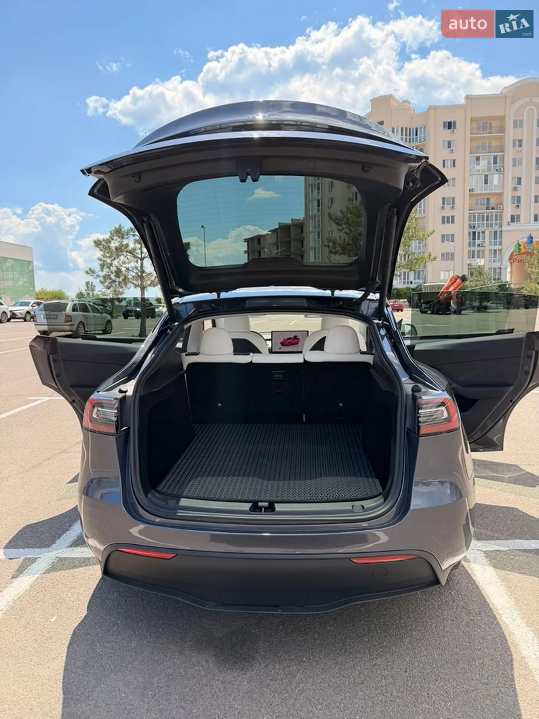 2023 Tesla Model Y - мініатюра 18
