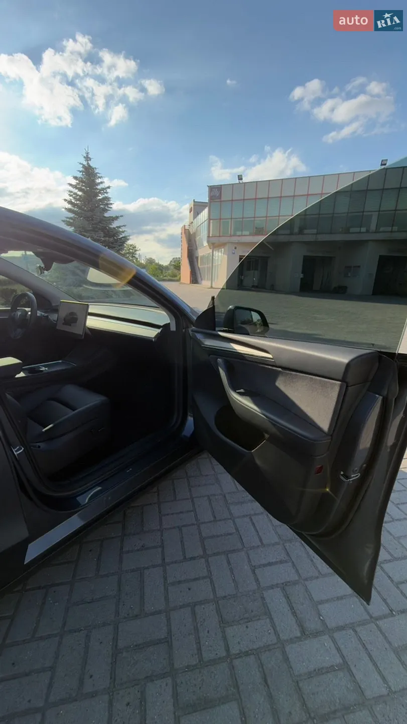 2023 Tesla Model Y - мініатюра 26