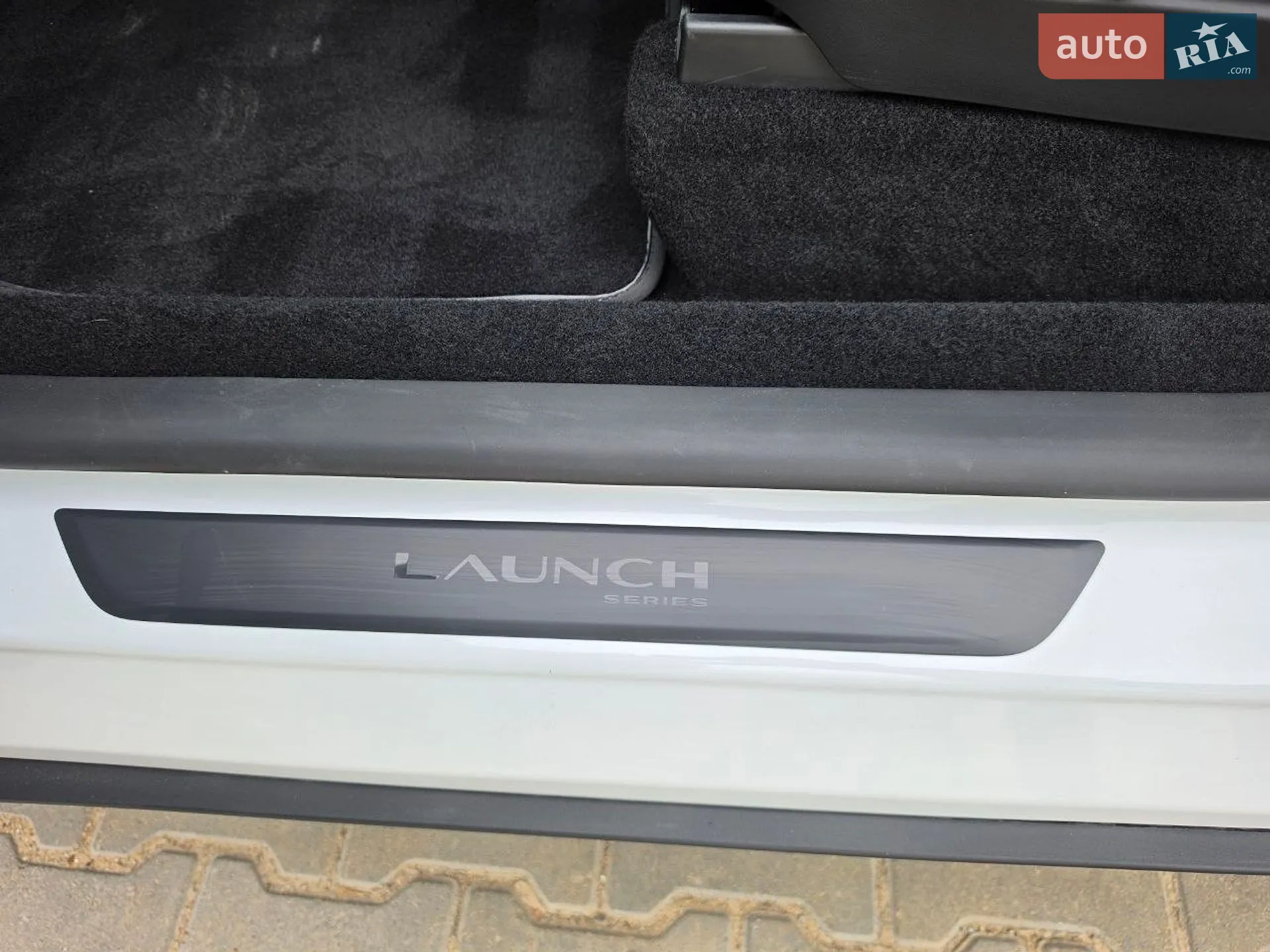 2025 Tesla Model Y - мініатюра 11