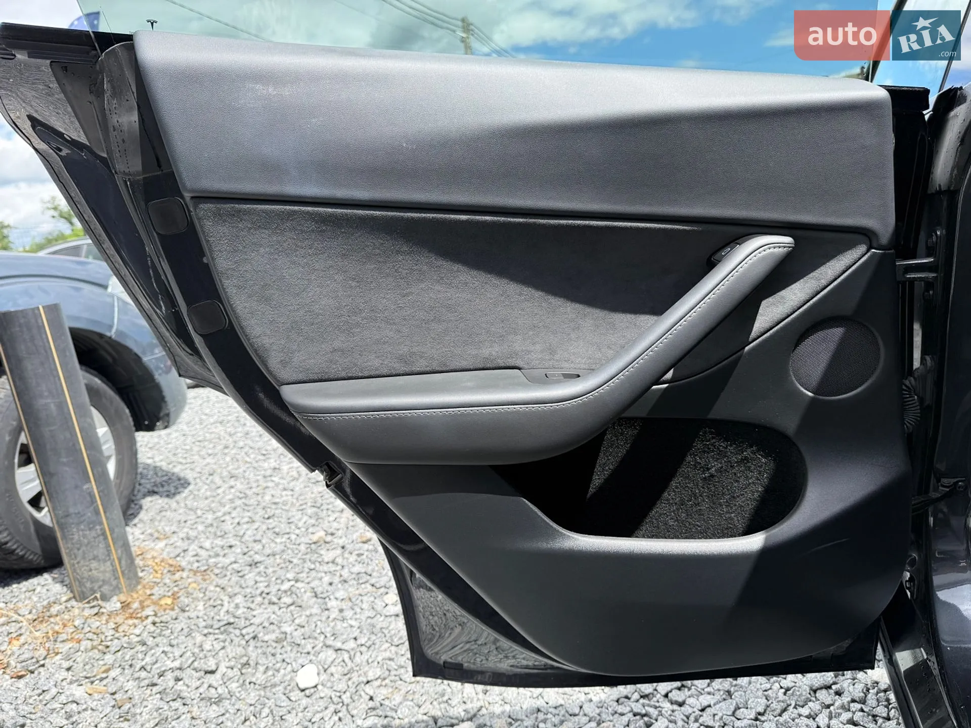 2024 Tesla Model Y - мініатюра 18
