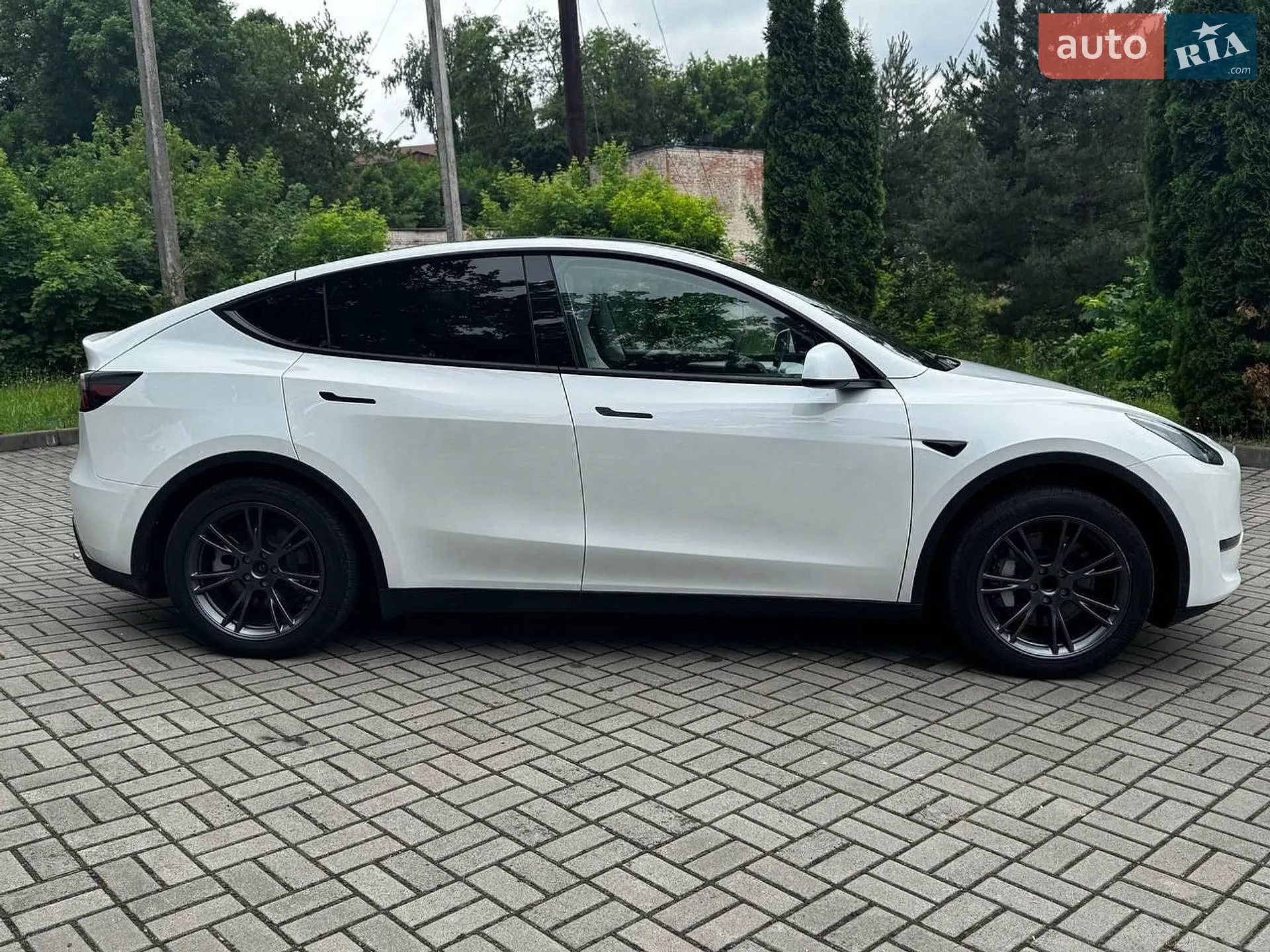 2024 Tesla Model Y - мініатюра 8