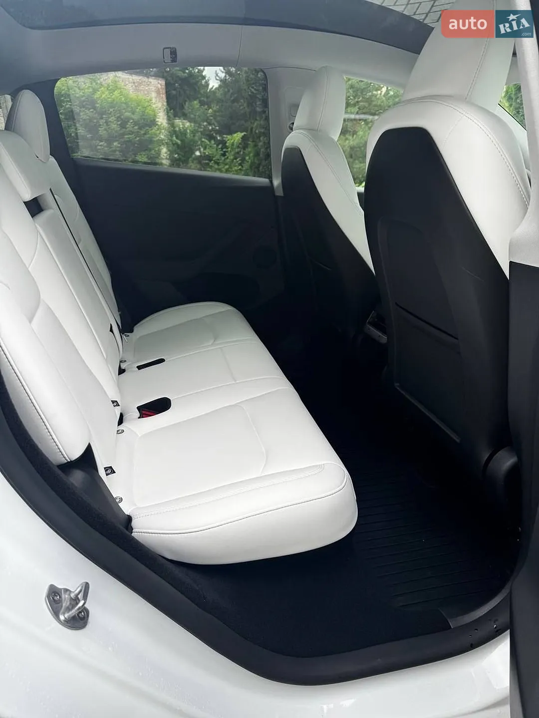 2024 Tesla Model Y - мініатюра 22
