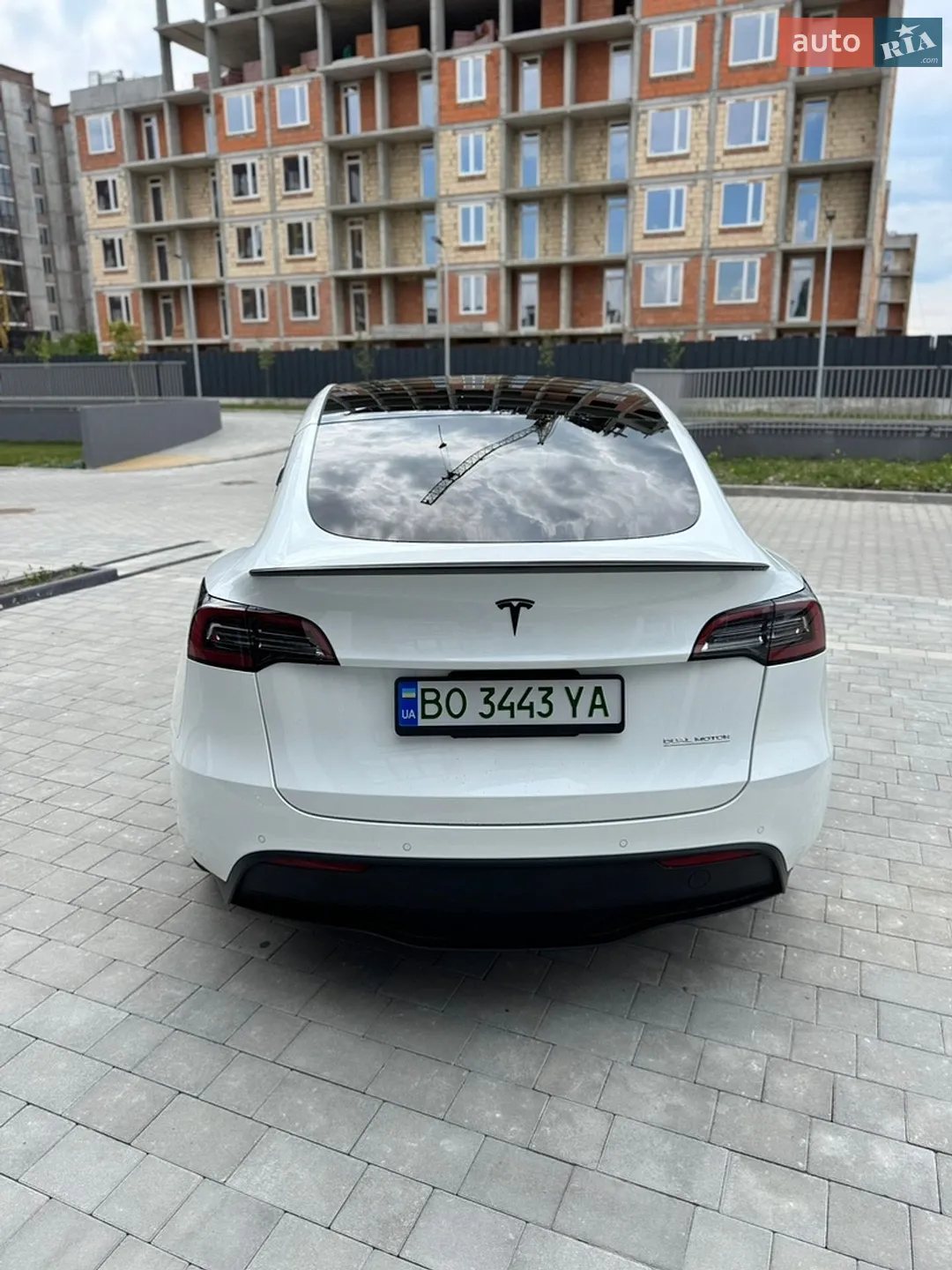 2022 Tesla Model Y - мініатюра 3