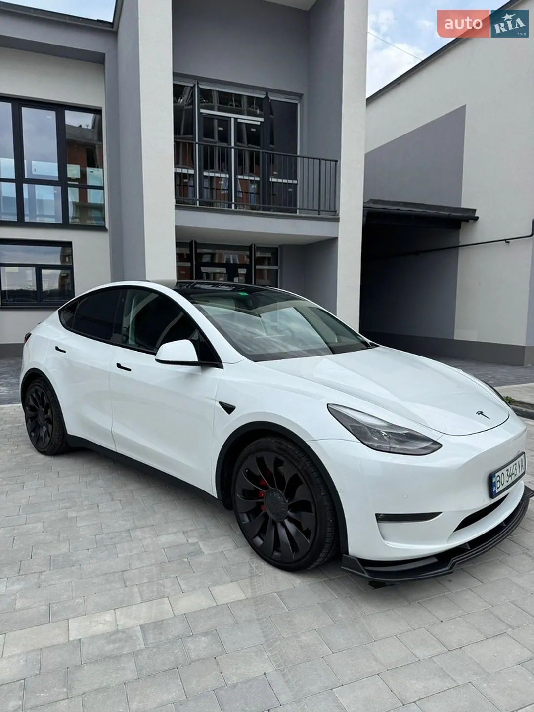 2022 Tesla Model Y - мініатюра 5