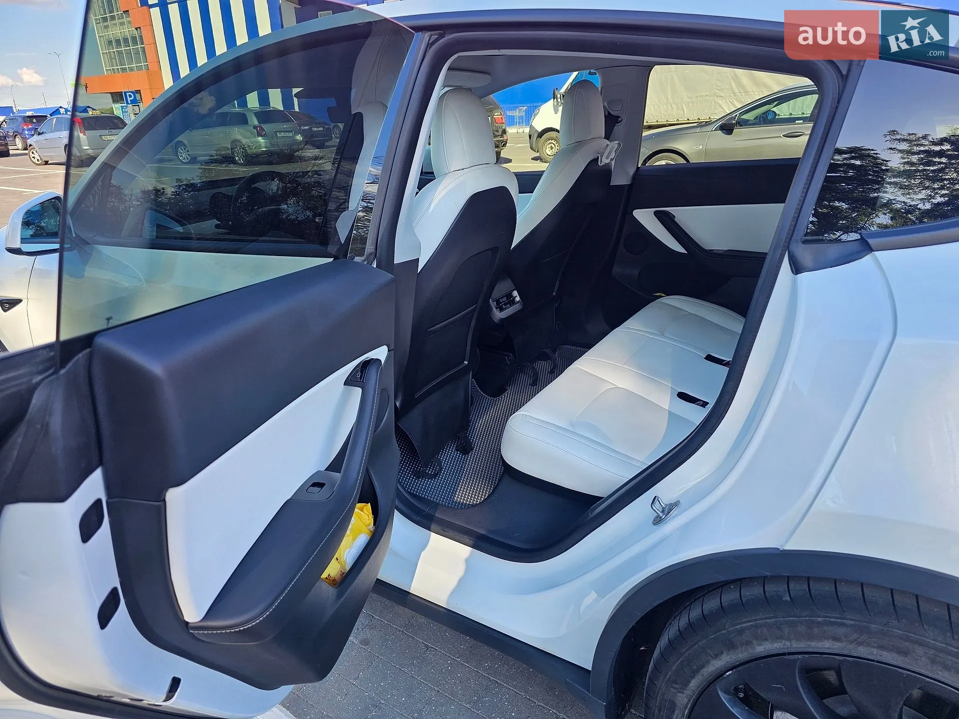 2020 Tesla Model Y - мініатюра 7