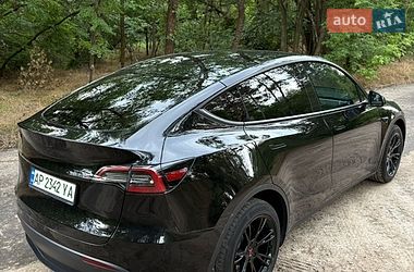 Внедорожник / Кроссовер Tesla Model Y 2024 в Запорожье