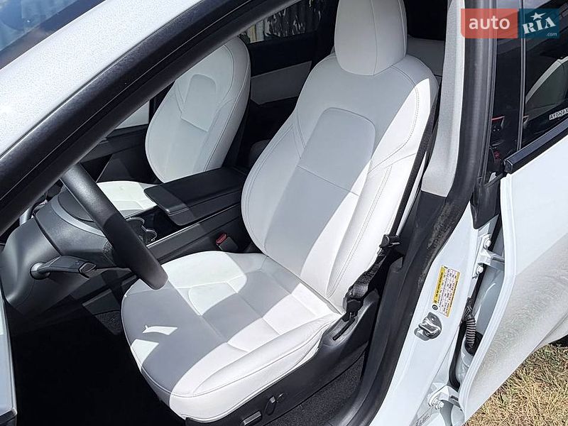 Внедорожник / Кроссовер Tesla Model Y 2020 в Харькове