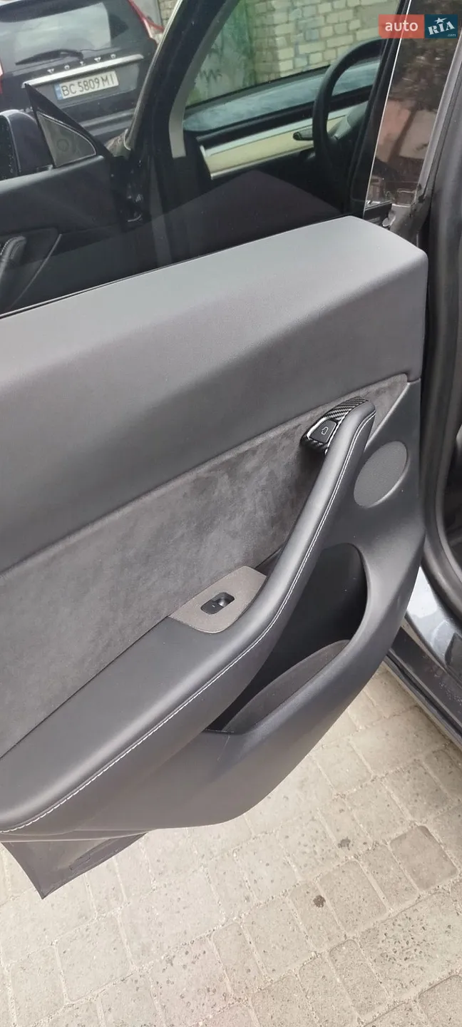 2021 Tesla Model Y - мініатюра 12