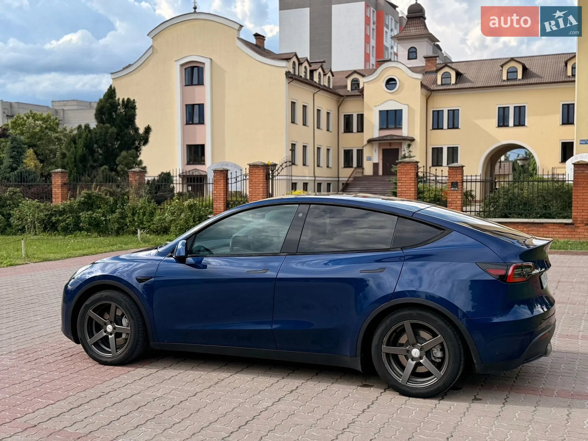 2021 Tesla Model Y - мініатюра 10
