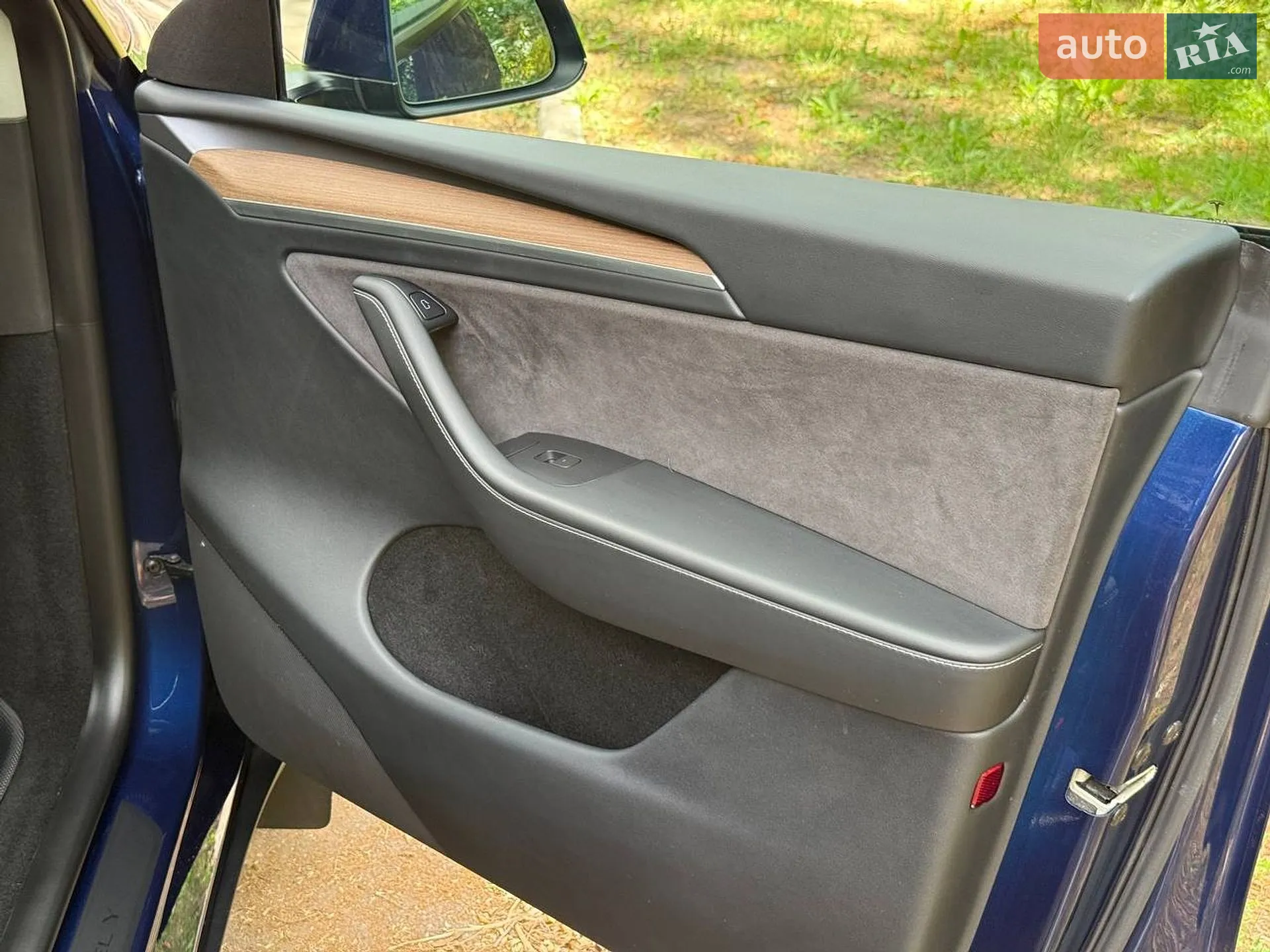 2023 Tesla Model Y - мініатюра 8