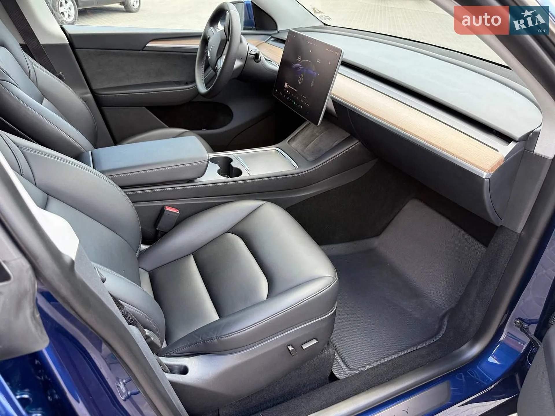 2023 Tesla Model Y - мініатюра 32