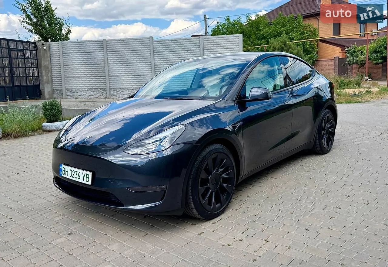 2025 Tesla Model Y - мініатюра 25
