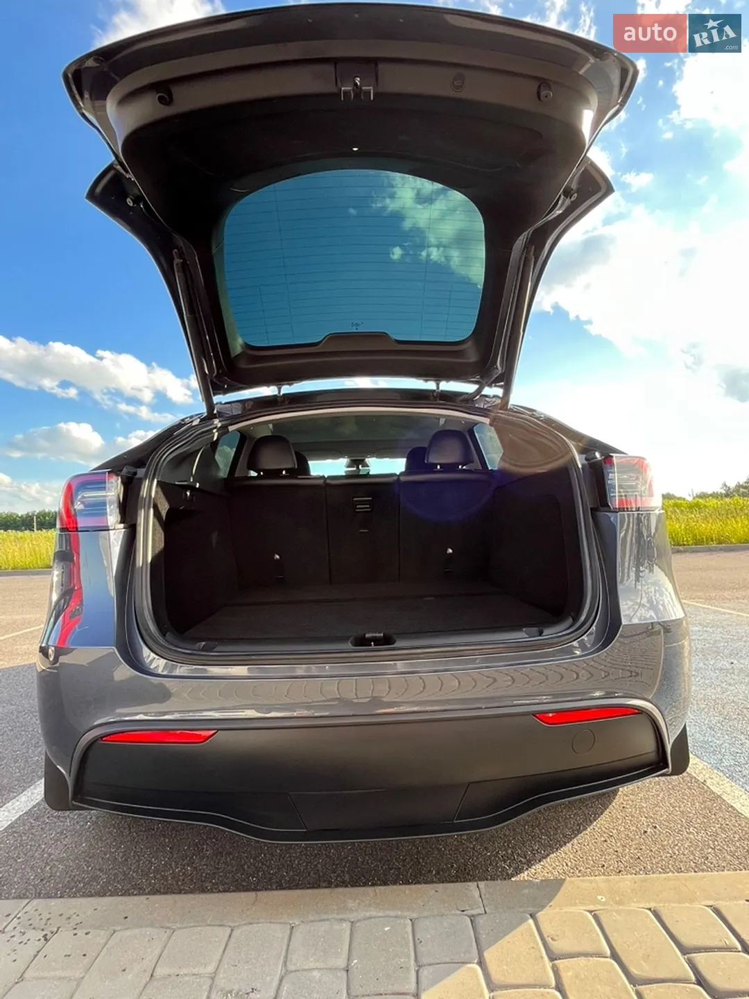 2023 Tesla Model Y - мініатюра 15