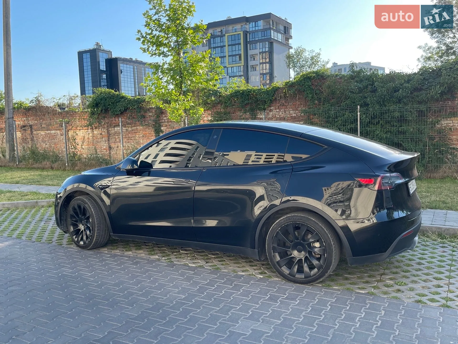 2023 Tesla Model Y - мініатюра 4