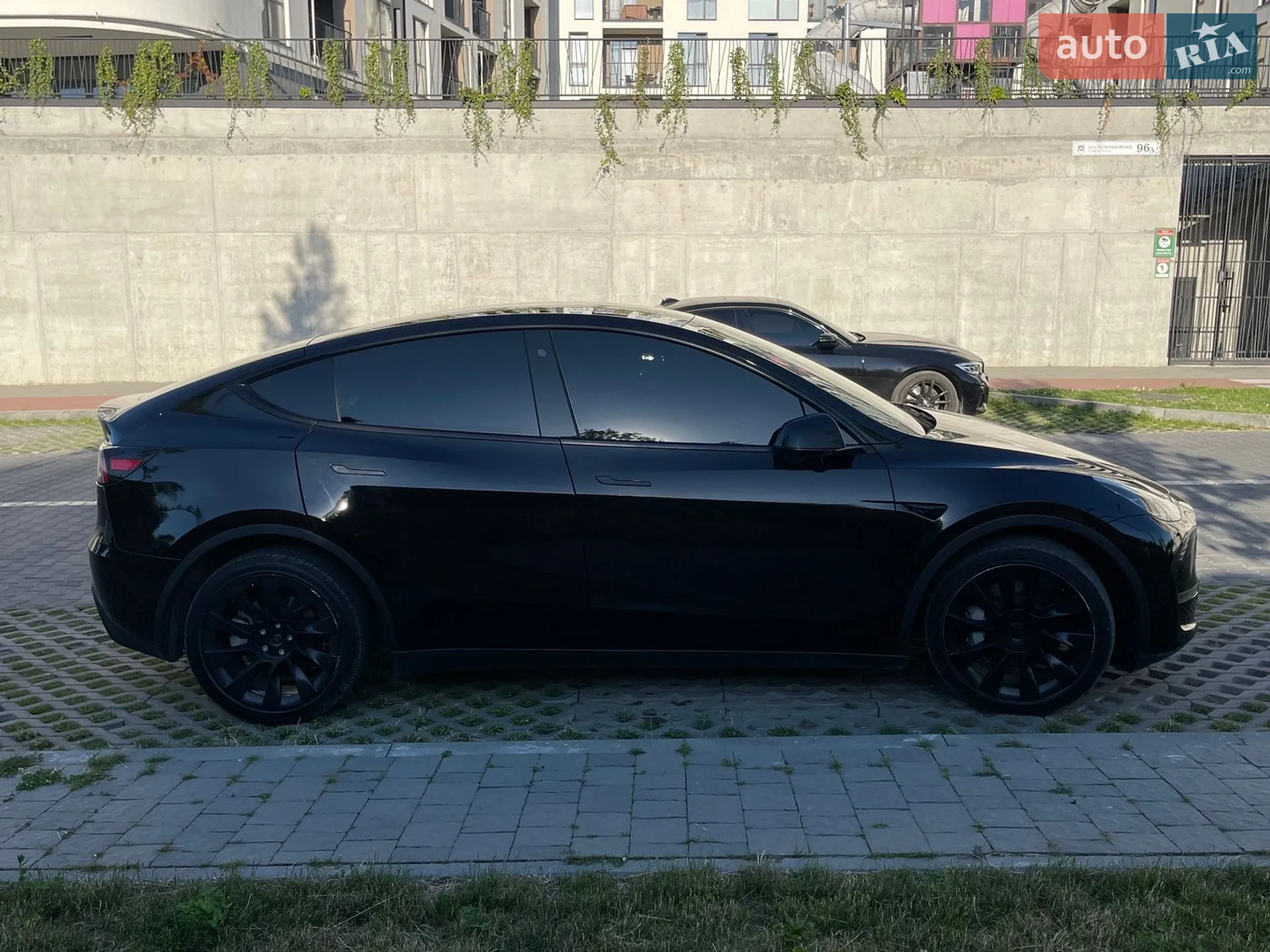 2023 Tesla Model Y - мініатюра 9