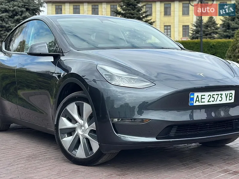Tesla Model Y 2024 VIN 7SAYGAEE0RF023725 фото оголошення 5 з 81