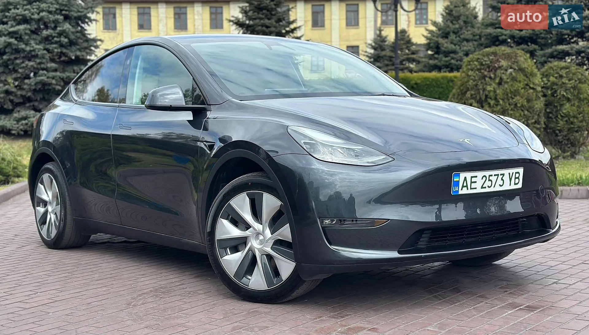 Tesla Model Y 2024 VIN 7SAYGAEE0RF023725 фото оголошення 6 з 43