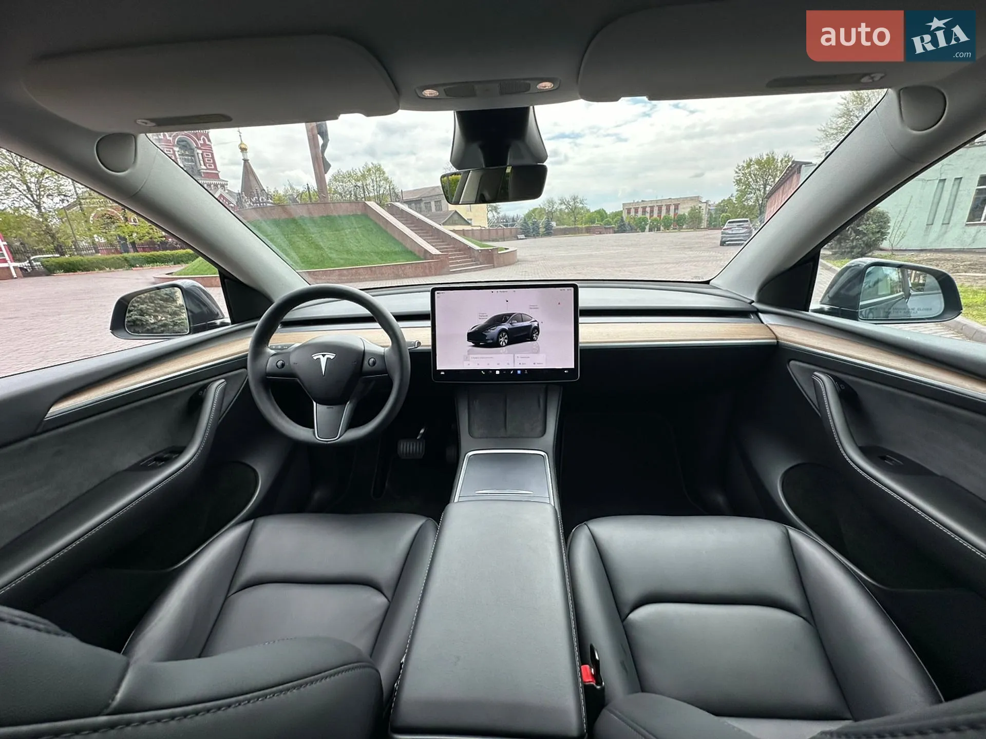 2024 Tesla Model Y - мініатюра 24